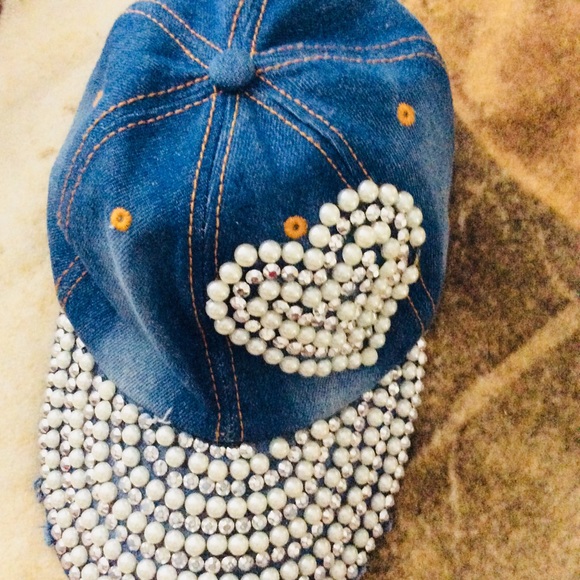 ❤️💋 pre-own Jeans Hat Surround with Beaut Pearl/Diamond for Women - Picture 2 of 6